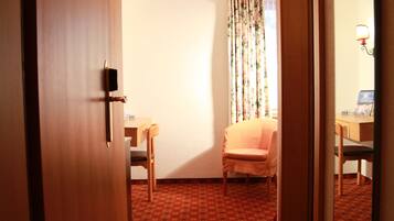 Chambre Confort avec lits jumeaux, 2 lits une place