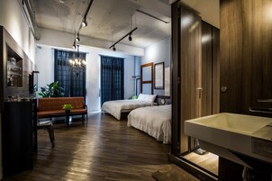 Habitación cuádruple clásica | Cortinas opacas, wifi gratis, ropa de cama