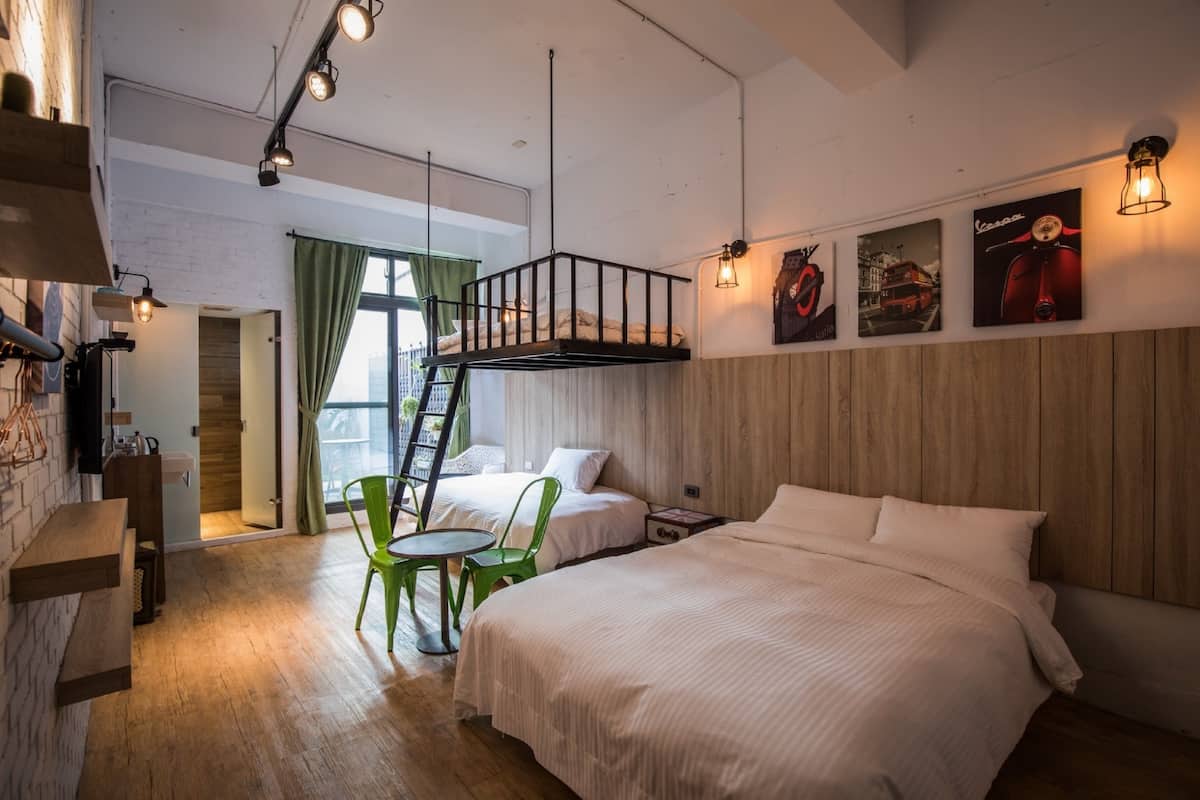 Kamar Quadruple Comfort | 1 kamar tidur, tirai kedap cahaya, Wi-Fi gratis, dan seprai linen