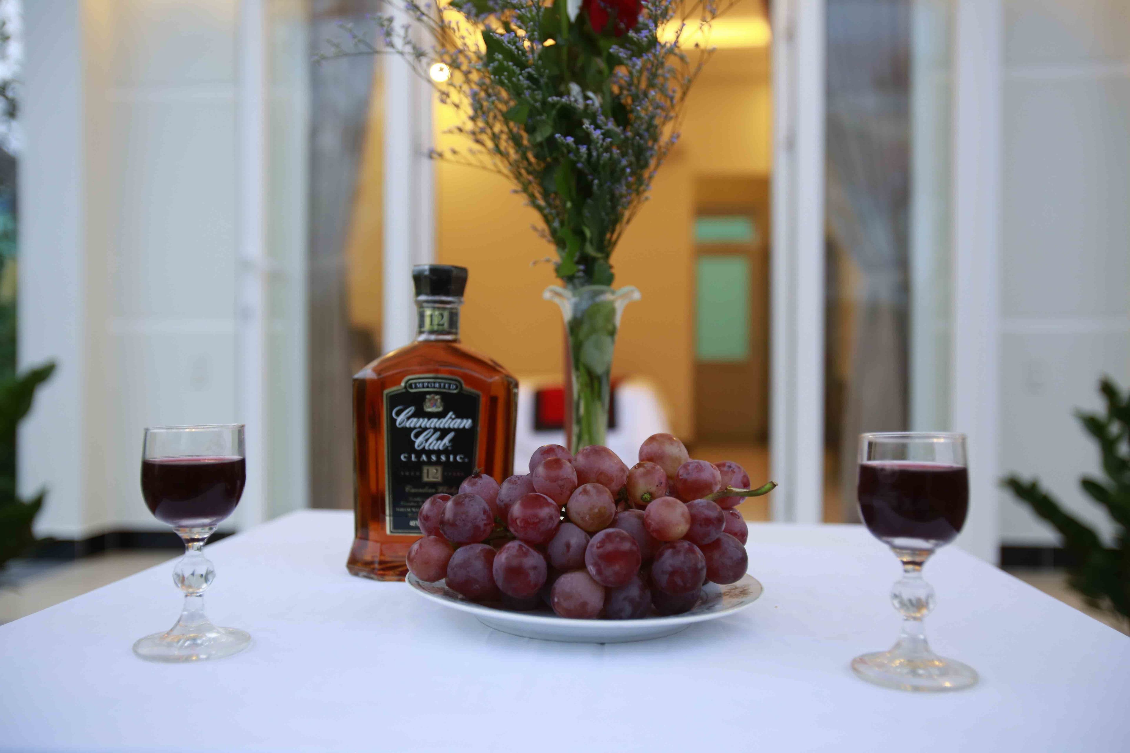 free local cuisine breakfast