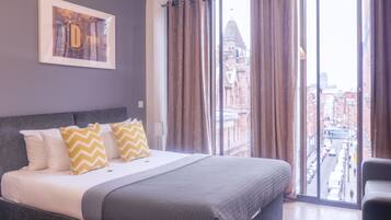 1 bedroom, hypo-allergenic bedding, desk, blackout curtains