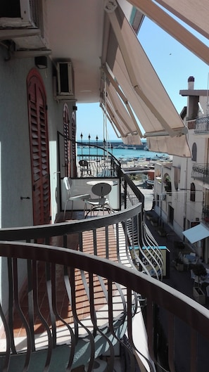 Standaard driepersoonskamer | Balkon