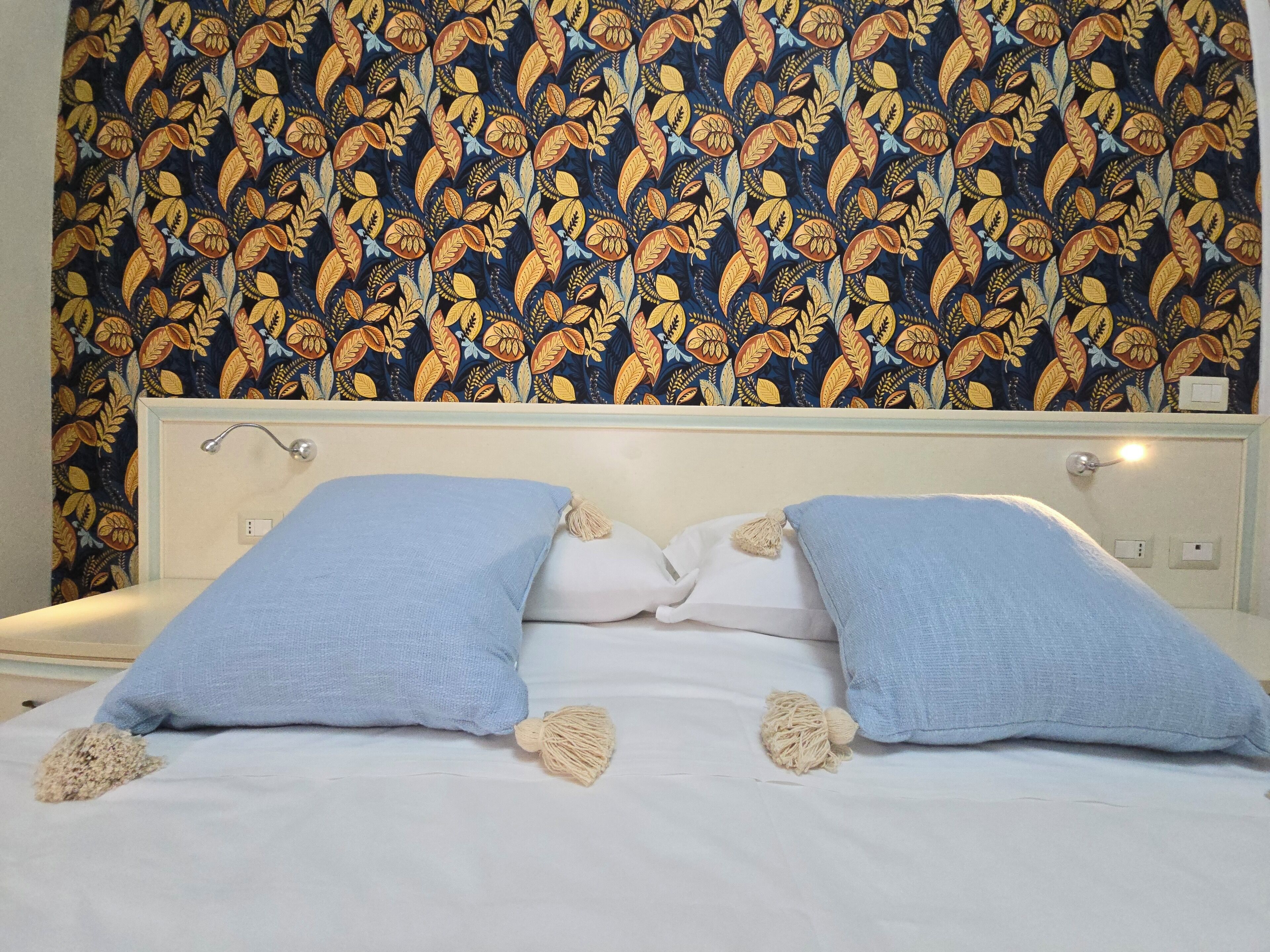 Down duvets, in-room safe, blackout curtains, free WiFi