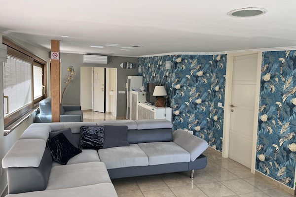 Condo panorâmico, vista para a praia, de frente para o mar | 1 quarto, edredons de pluma, cofres nos quartos, cortinas blackout