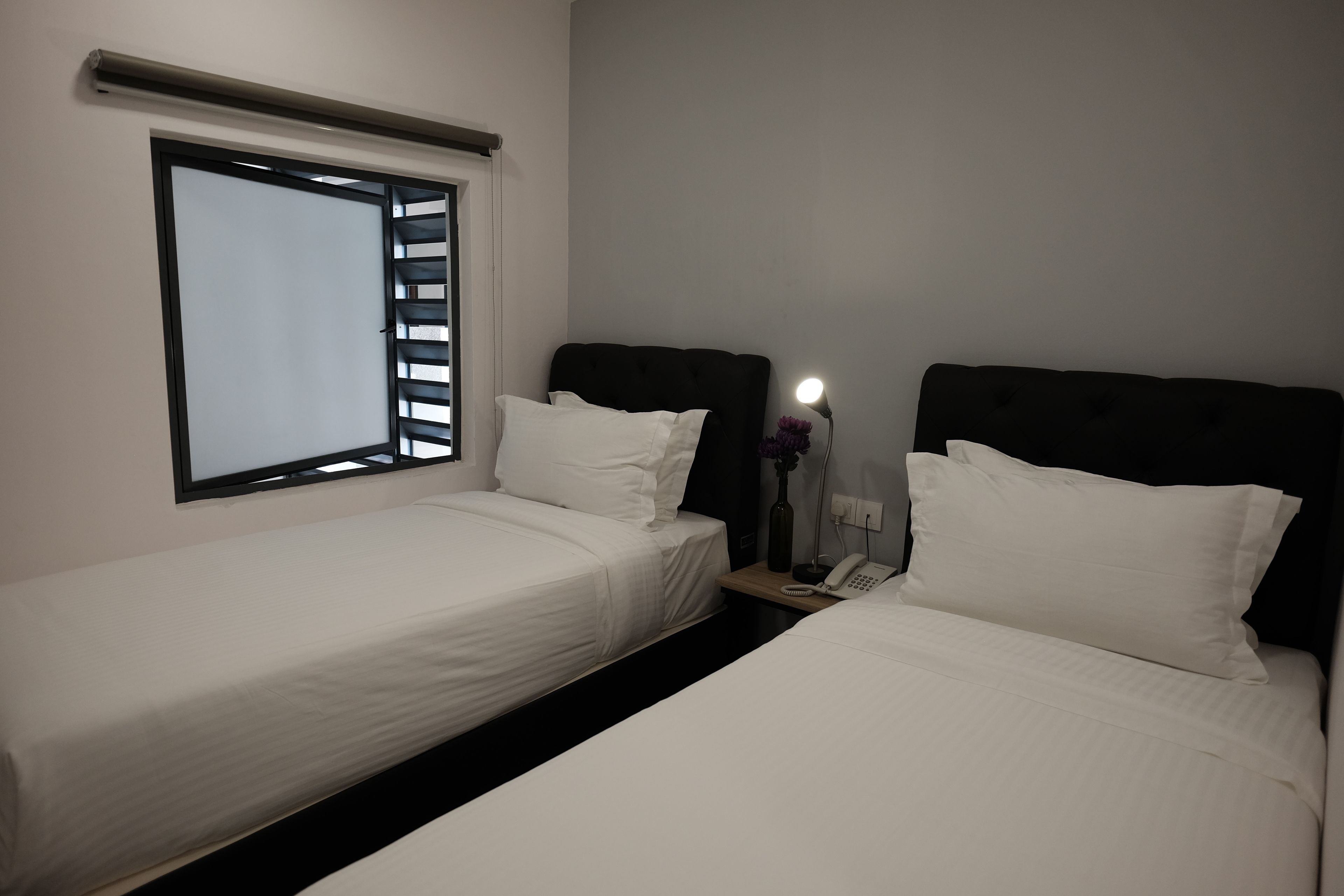 deluxe twin room (with window) | in-room safe, desk, soundproofing, iron/ironing board