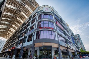 Exterior - B Lot Hotel (Kuala Lumpur)