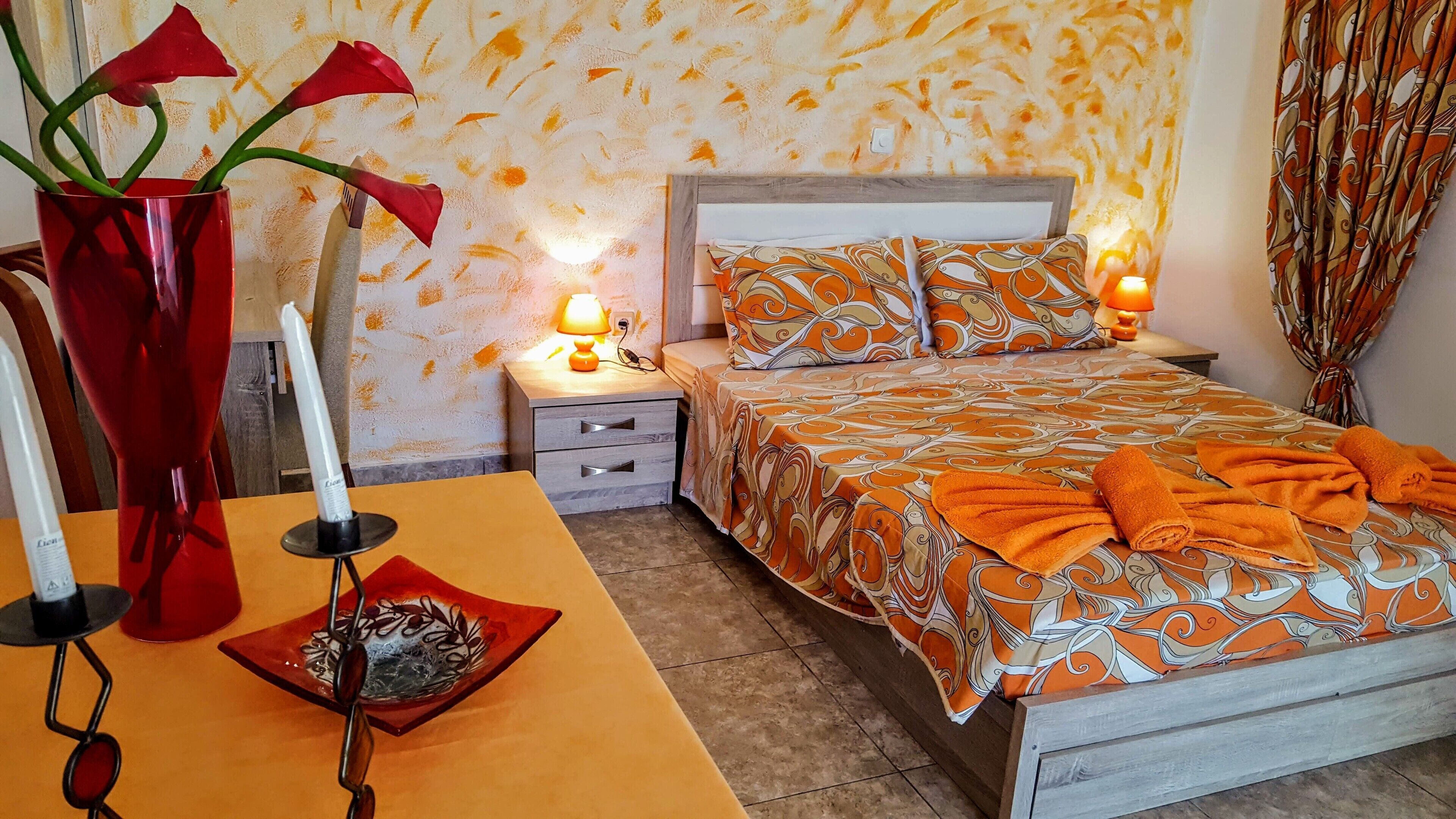 1 habitación, muebles diferentes, cortinas blackout y wifi gratis 