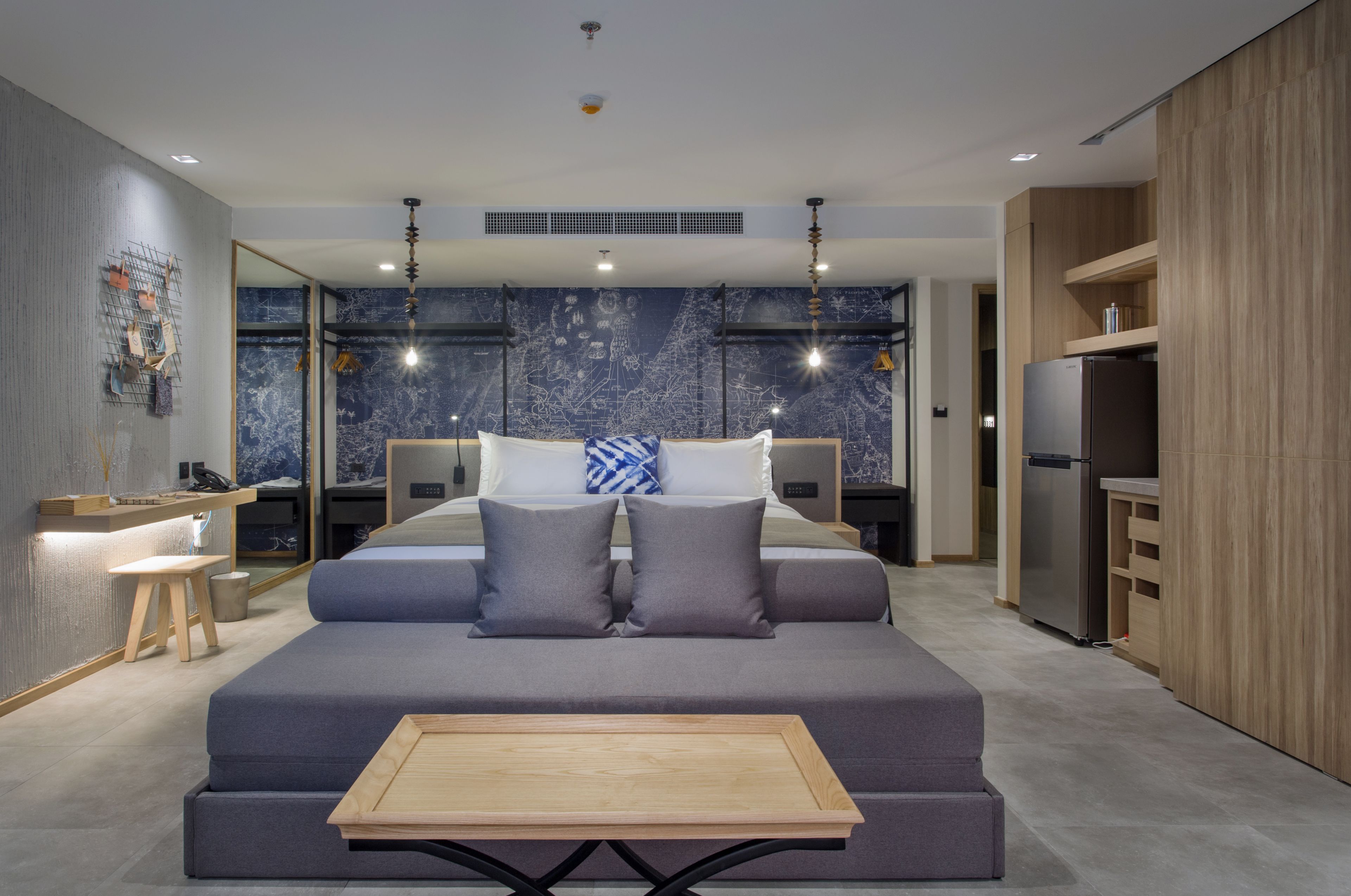 in-room safe, desk, laptop workspace, soundproofing