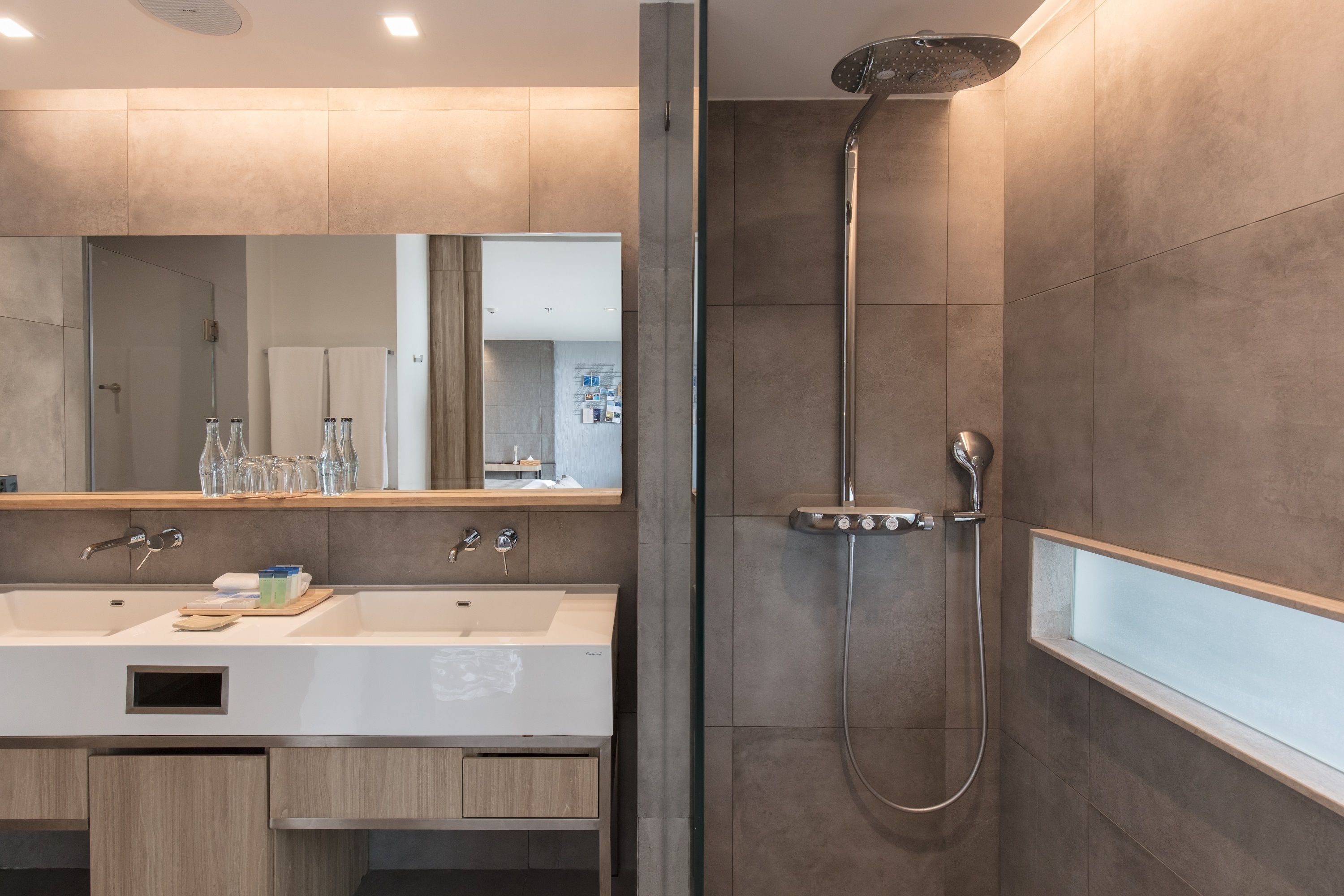 separate bathtub and shower, deep-soaking bathtub, free toiletries