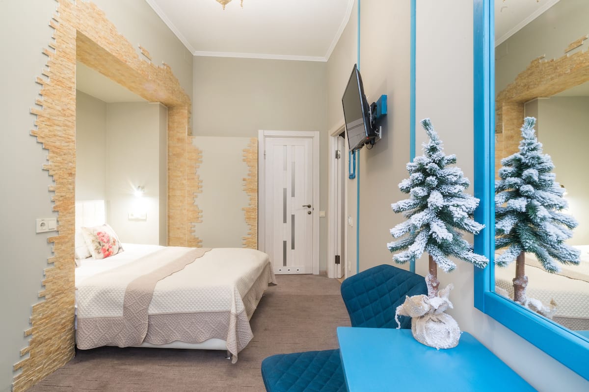 双人房 | 特色装修、特色家居、办公桌、熨斗/熨板