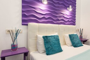 Chambre Deluxe Double ou avec lits jumeaux | Décoration personnalisée, ameublement personnalisé, bureau