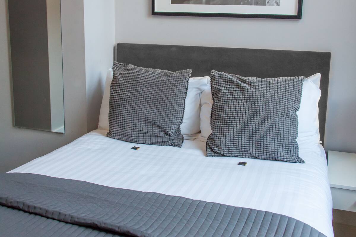 Luxe beddengoed, een strijkplank/strijkijzer, gratis wifi