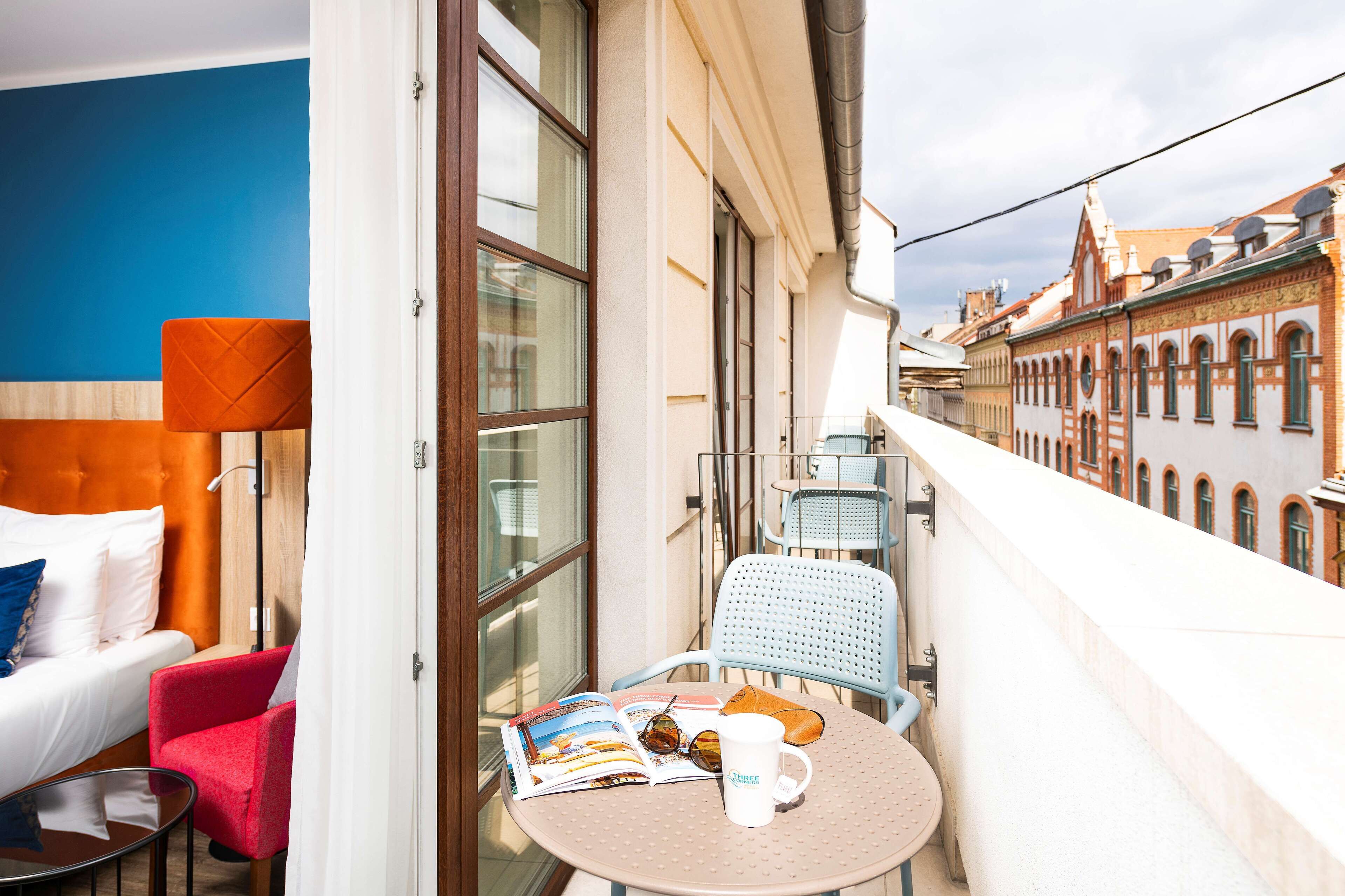 Premium Double Room with Balcony | Hypo-allergenic bedding, minibar, in-room safe, desk