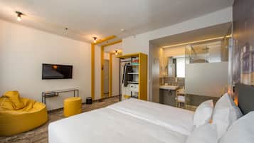 Premium-Doppel- oder -Zweibettzimmer | Zimmersafe, Schreibtisch, schallisolierte Zimmer, kostenloses WLAN