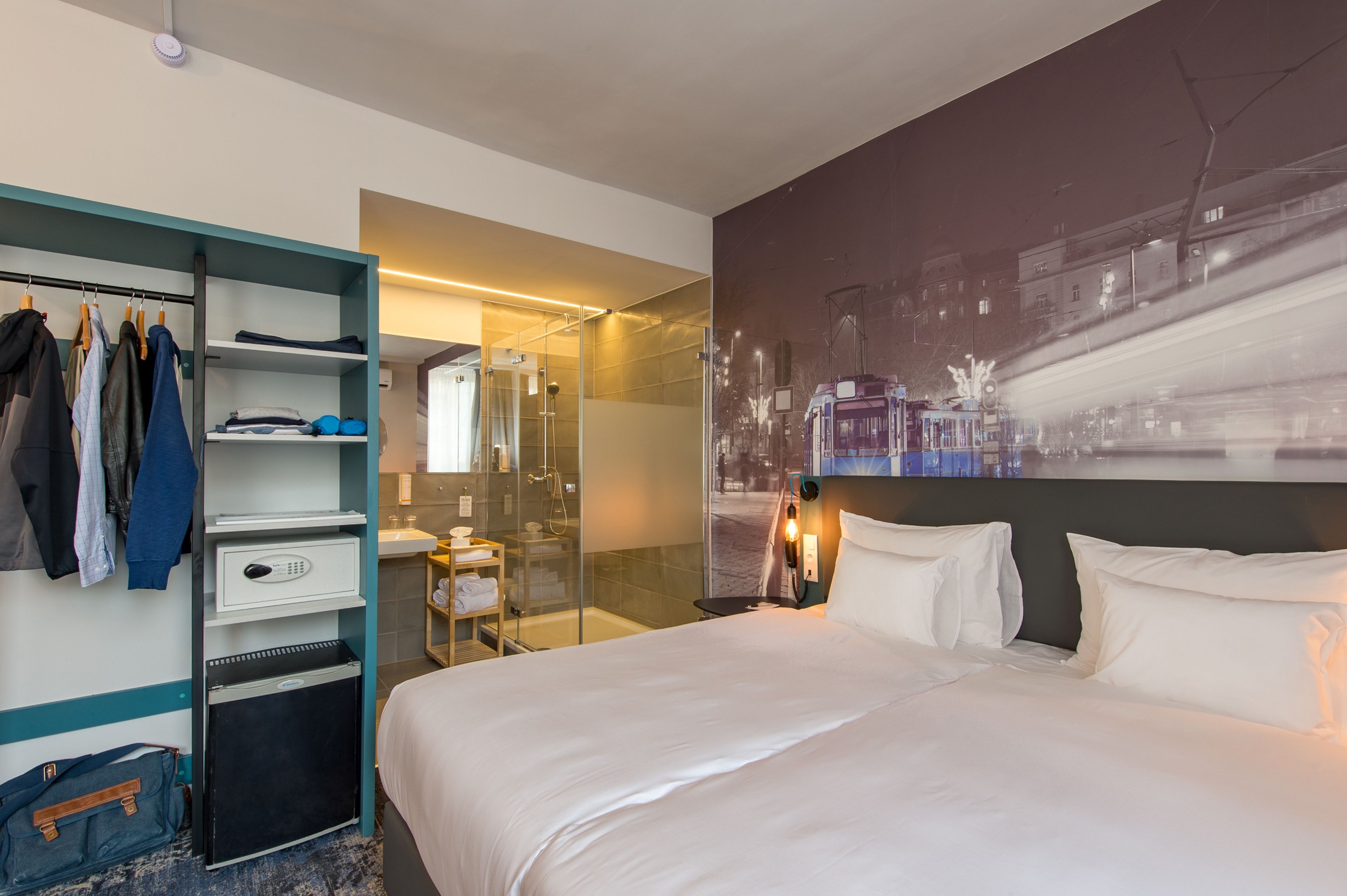 premium double or twin room | in-room safe, desk, soundproofing, free wifi