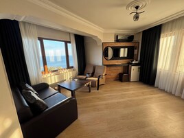 Family Suite, Non Smoking, Balcony