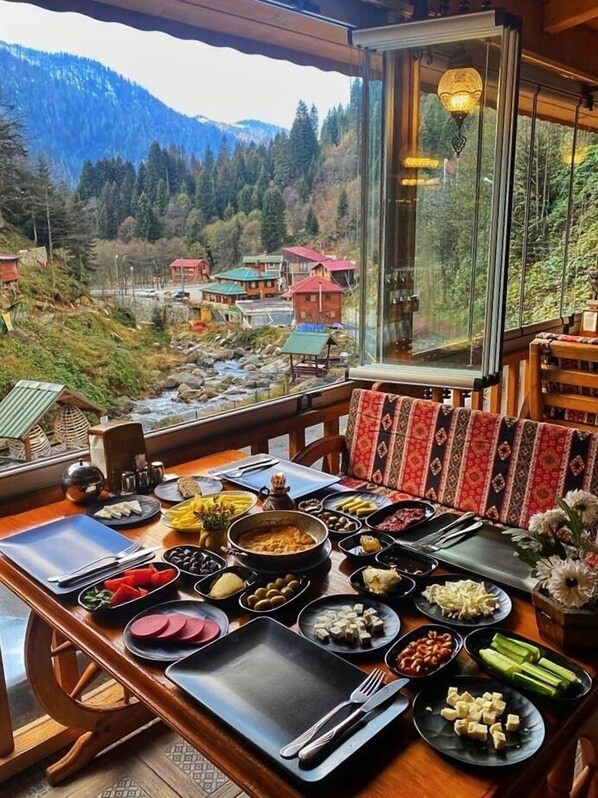 Petit déjeuner compris tous les jours