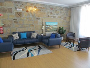 Lobby sitting area - Hotel Solar da Capela (Sao Pedro do Sul)