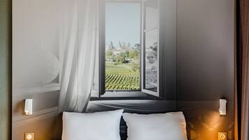 ダブルルーム 禁煙 | デスク、ノートパソコン用作業スペース、遮光カーテン、防音設備