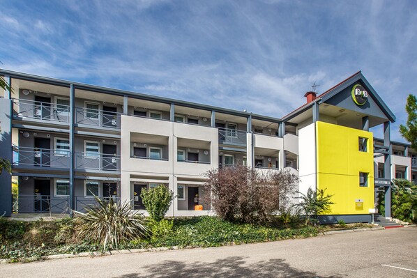 Front of property - B&B HOTEL Agen (Agen)