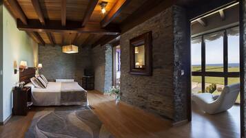 Habitación doble Deluxe, hidromasaje, vista al mar | Ropa de cama de alta calidad y minibar