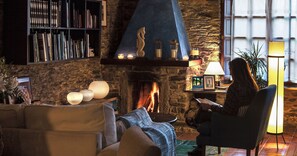 Interior - Hotel Pleamar (Navia)