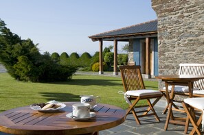 Terrace/patio - Hotel Pleamar (Navia)