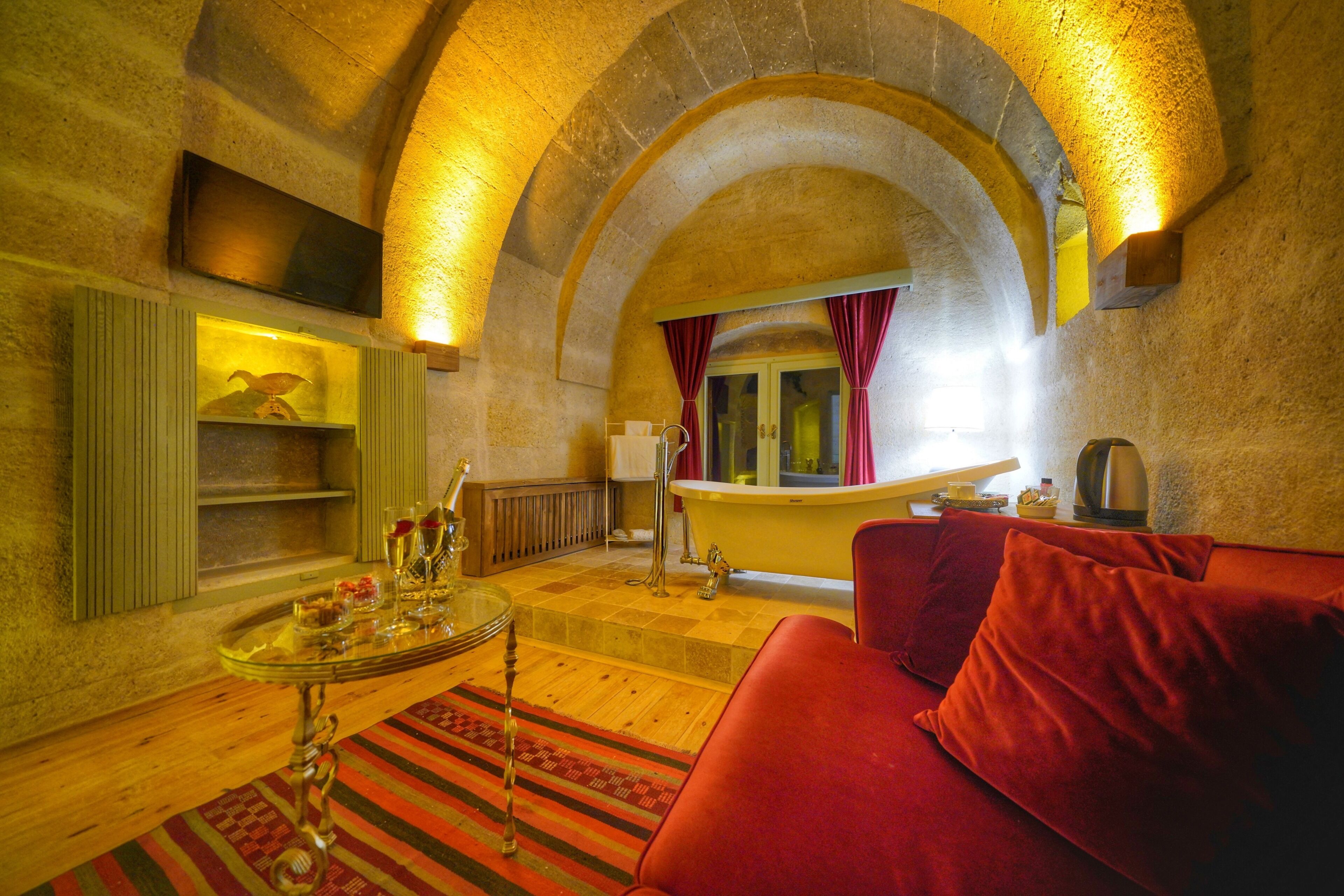 Caftan Cave Suite | Komfortbadewanne