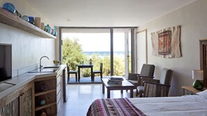 Kamar, tepi pantai