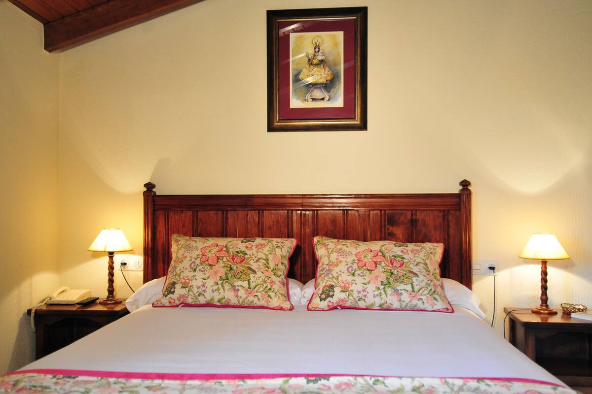 House, 2 Bedrooms, Valley View