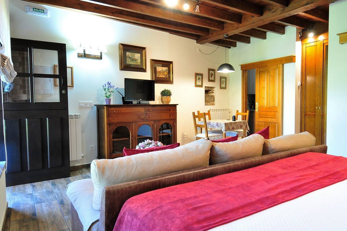 Estudio | 2 habitaciones, wifi gratis y ropa de cama