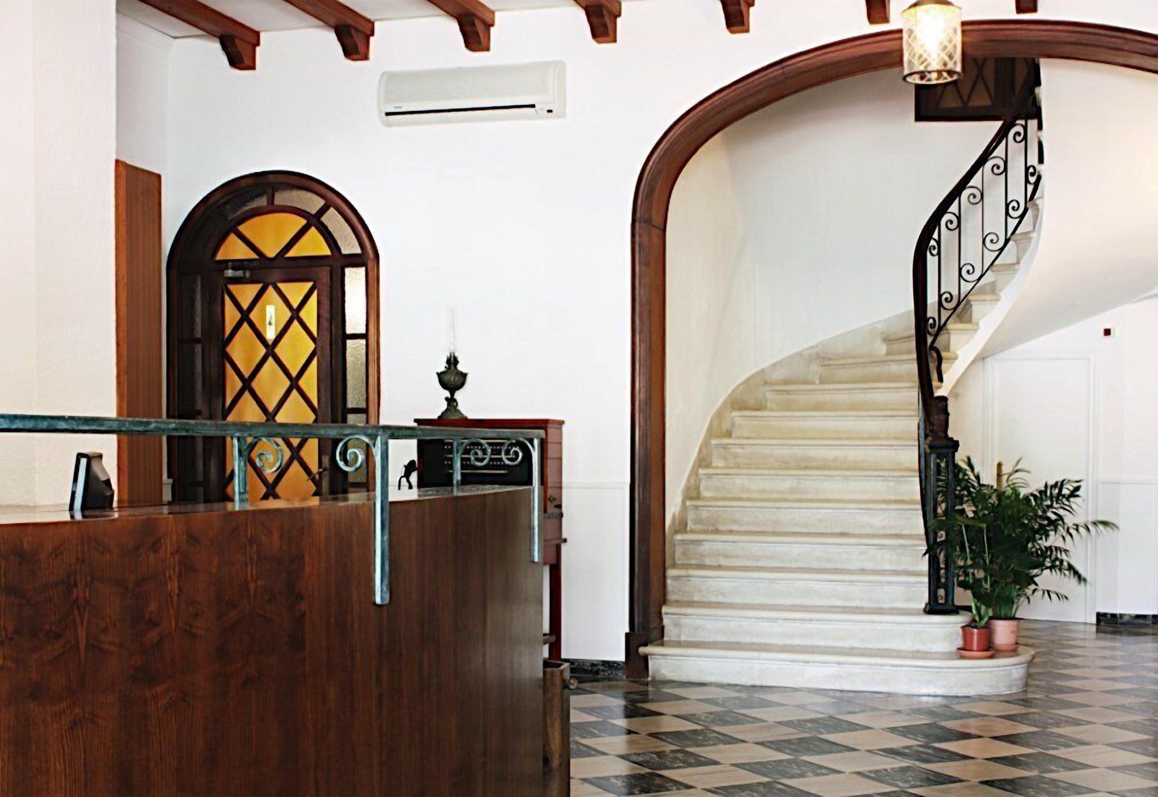 lobby