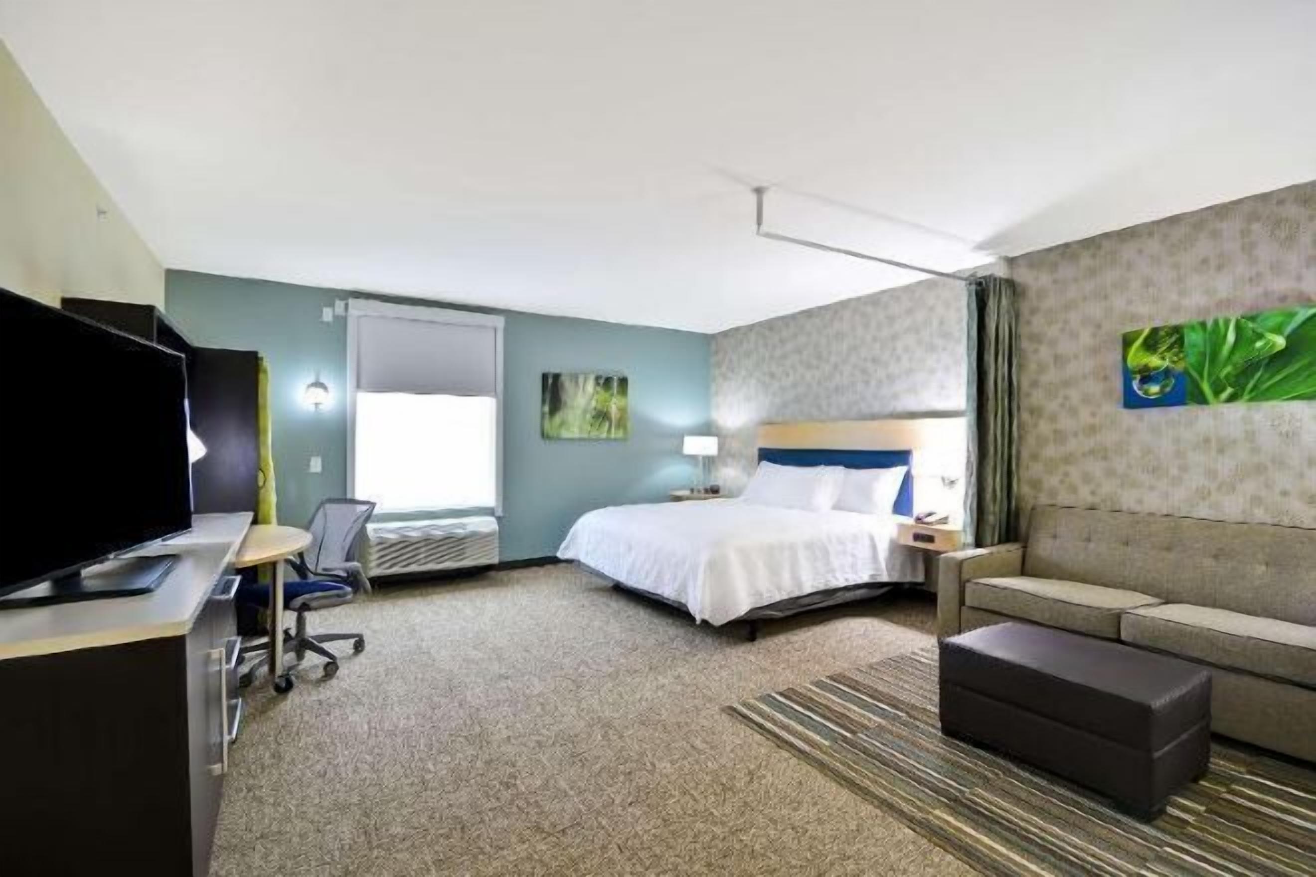 Individuell dekoriert, Schreibtisch, Verdunkelungsvorhänge