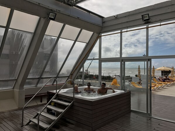 Indoor spa tub - Luz Y Fuerza San Bernardo - All Inclusive (San Bernardo del Tuyú)