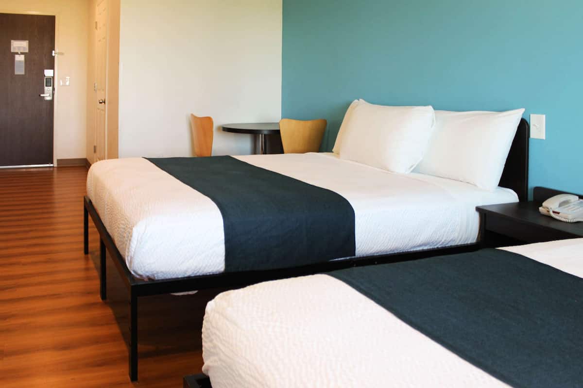 Chambre Standard, 2 grands lits, non-fumeur