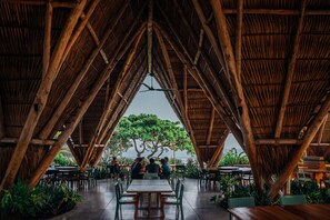 Breakfast, lunch, dinner served; sea views  - Puro Surf Hotel and Academy (Chiltiupan)