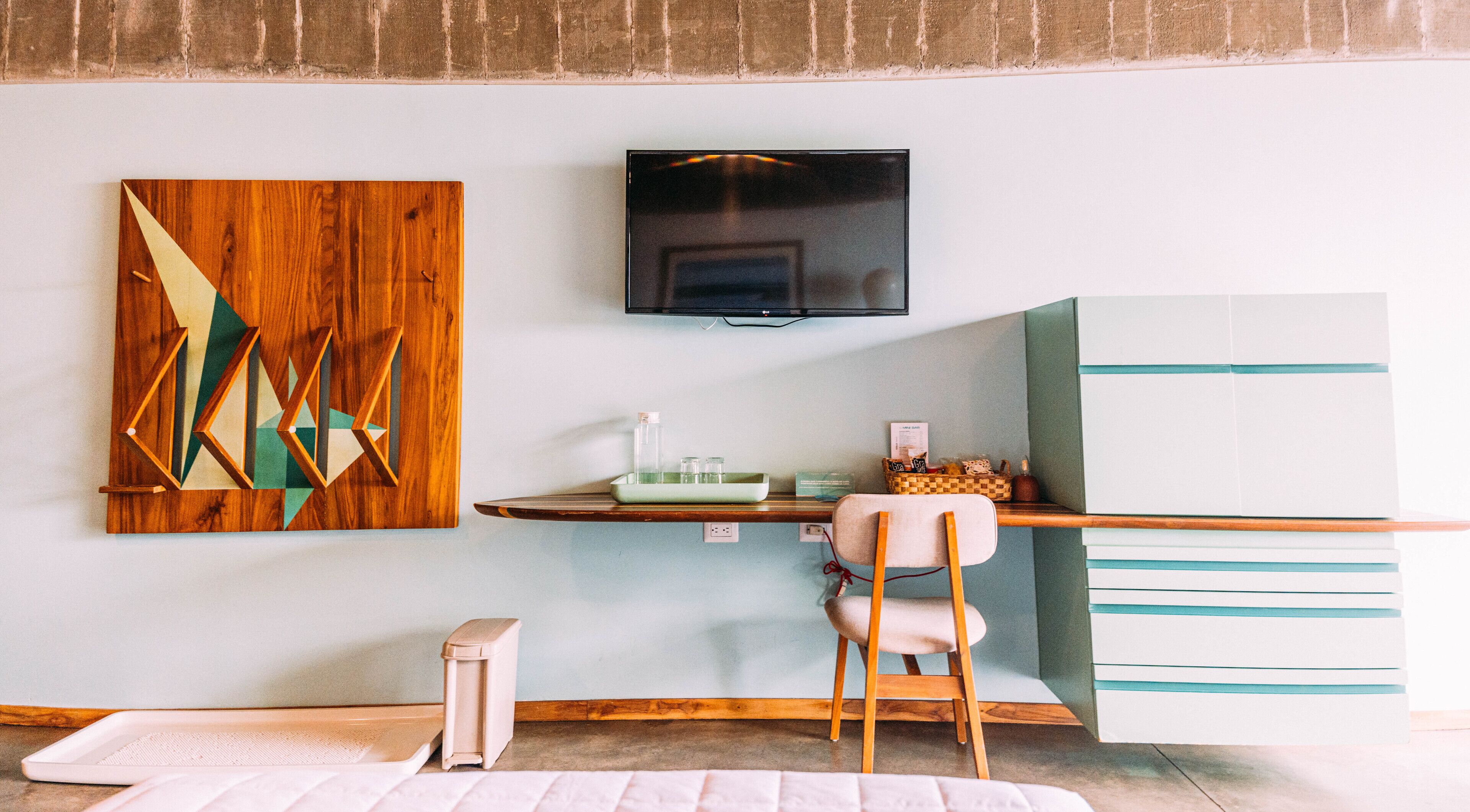 premium bedding, in-room safe, desk, free wifi