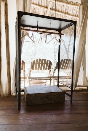 1 bedroom, in-room safe
