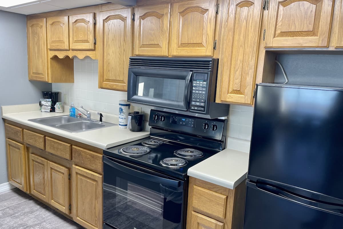 elite suite | private kitchen | fridge, microwave, coffee/tea maker