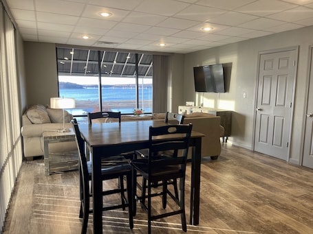 Presidential Condo, Multiple Beds | Living area | 40-inch LED TV with satellite channels, TV