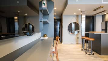 Panoramic Studio Suite, 1 King Bed with Sofa bed, Kitchen, Ocean View | Living area | Flat-screen TV, Netflix, pay movies