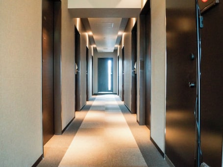 Hallway. Hotel LiVEMAX Saitama Asakaekimae