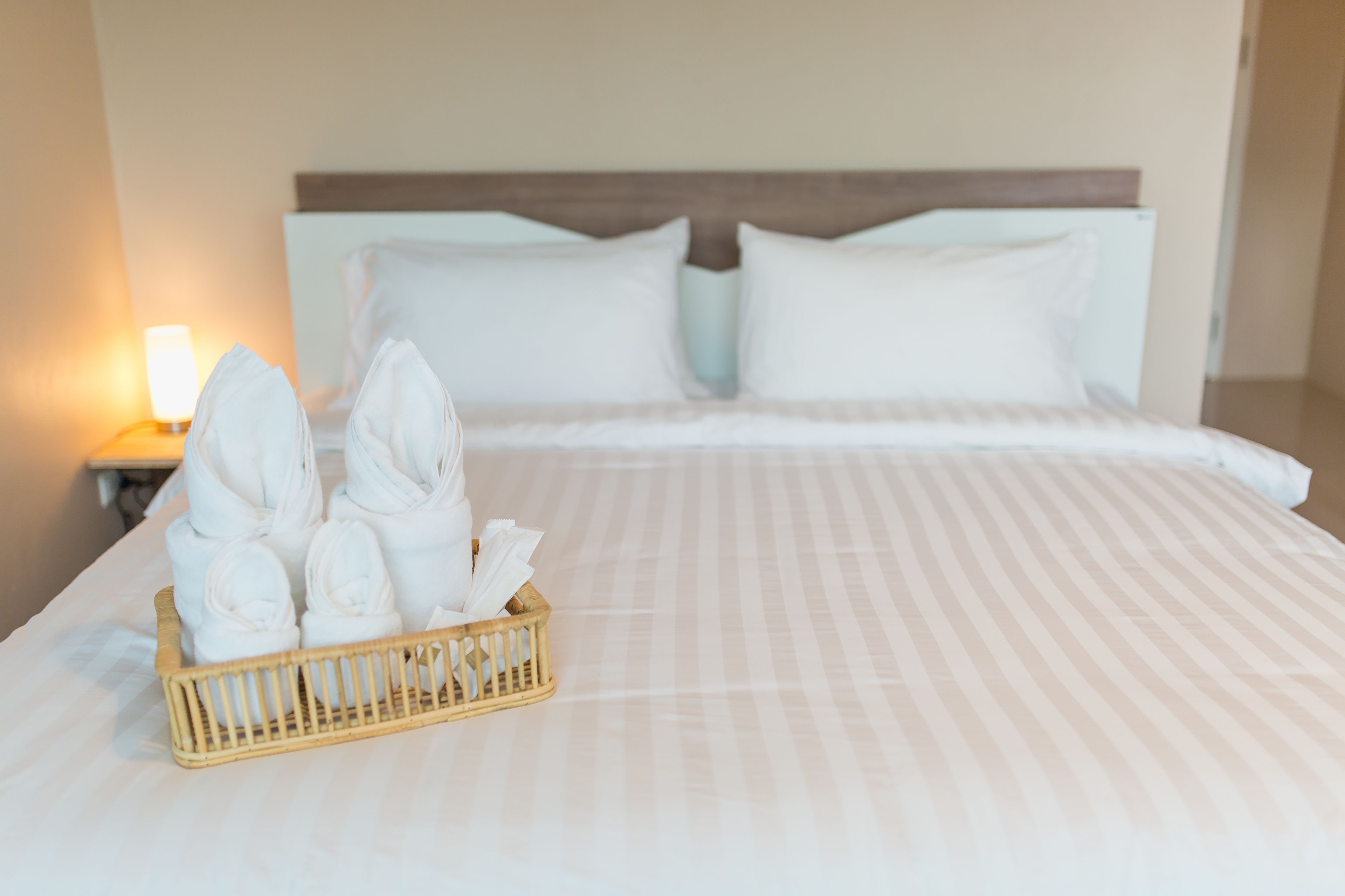 en-suite with balcony | 1 bedroom, in-room safe, desk, free wifi