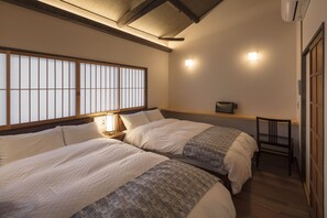 Private Vacation Home - Yoitsubaki | 2 bedrooms, in-room safe, individually decorated, individually furnished - Sanjusangendo Yoitsubaki (Kyoto)