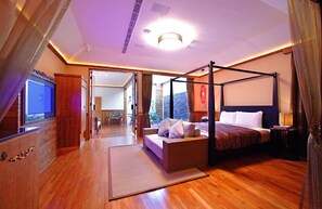 Suite – premium | Minibar, blendingsgardiner, lydisolert og strykejern/-brett