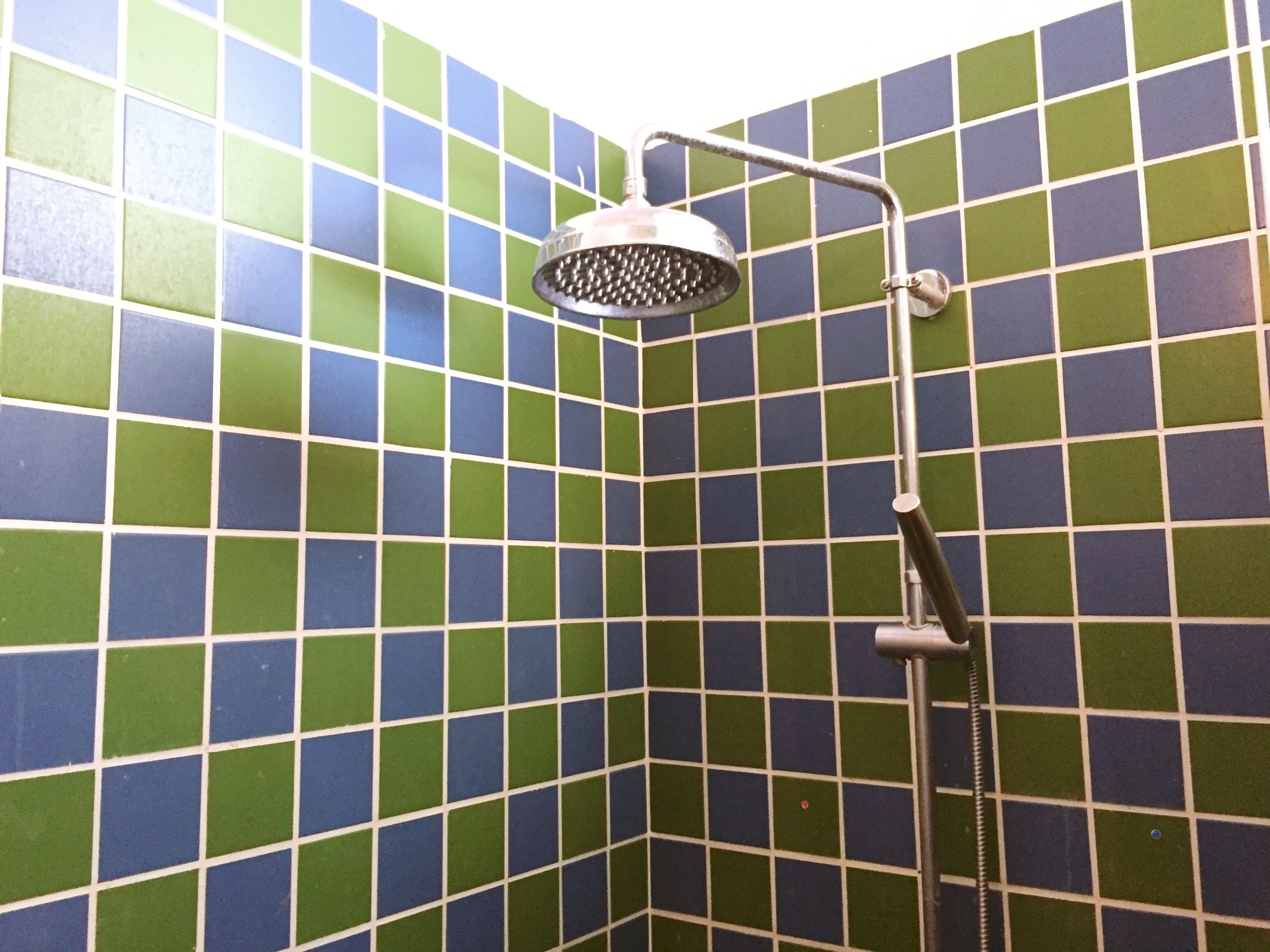 family room (standard) | bathroom shower