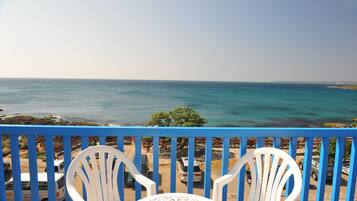 Panoramic Quadruple Room, 2 Queen Beds | Balcony