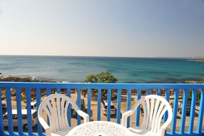 Panoramic Quadruple Room, 2 Queen Beds | Balcony - Bethlehem B&B & Villa Kenting (Hengchun)