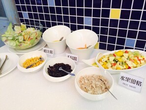 Free buffet breakfast  - Bethlehem B&B & Villa Kenting (Hengchun)
