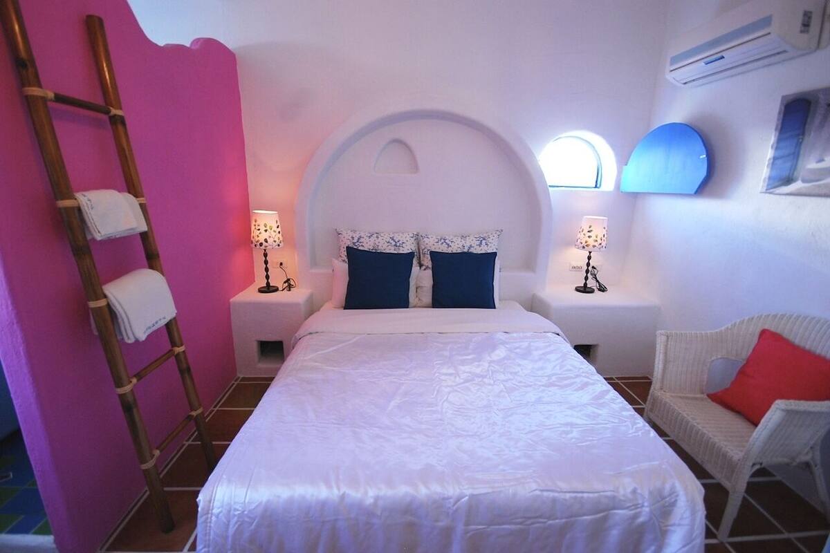 Standard Double Room, 1 Double Bed | Minibar, desk, laptop workspace, blackout drapes